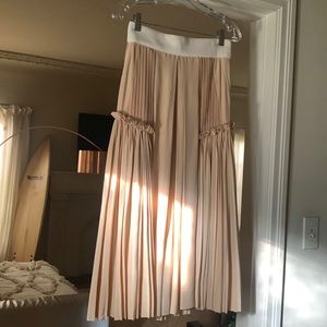 ✨🫶🏽Chloe Pleated Silk Skirt🫶🏽✨